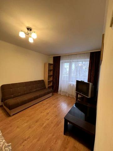 Оренда! Однокімнатна квартира в центрі! Вільна!