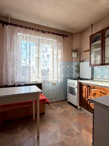 Продам 3 КІМ квартиру в центрі міста.