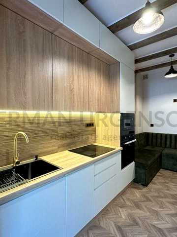 Продаж 1к квартири 40 м.кв / наб. Незалежностi, Центр