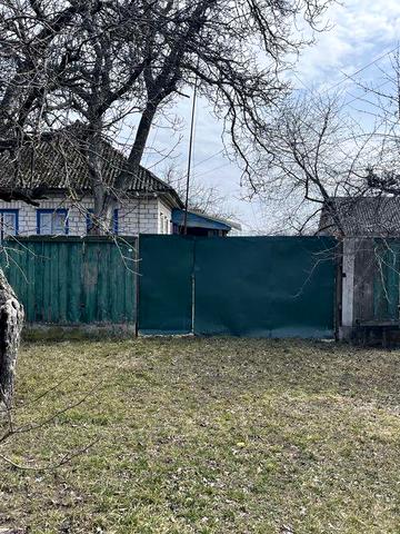 Будинок у селі для життя, дачі або відпочинку