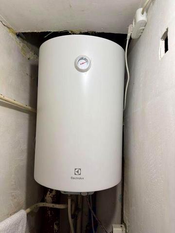 Здам 1к квартиру вул. Шепелева 9а є  газ