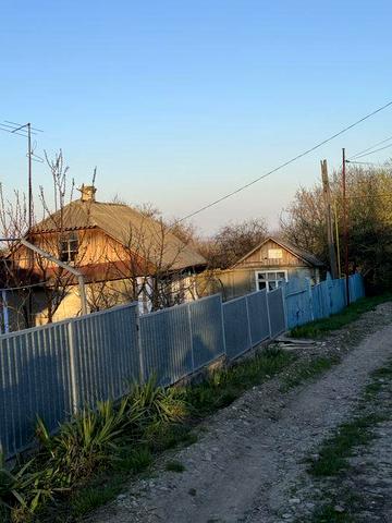 Продається господарство у м. Хотин (Терміново)