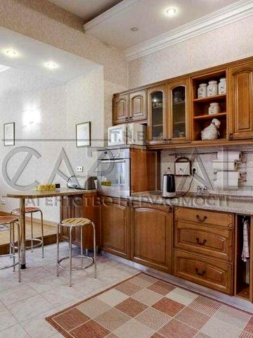 Продажа квартиры, ул. Софиевская, Шевченковский р-н, Центр.