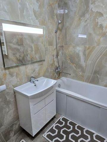 Готуеться до здачі  В самому центрі міста  Свалява квартира