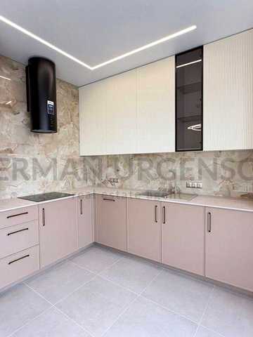 Продаж 3к квартири 92 м.кв / вул. Собранецька, Центр