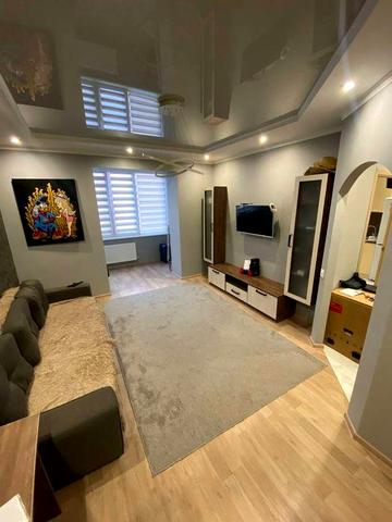 Оренда 1к.Новобуд.Набережний квартал.Сер поверх Ремонт Меблі й техніка.Пара без дітей. Без тваринок