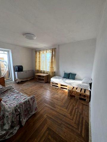 Аренда трехкомнатной квартиры в районе Анголенко