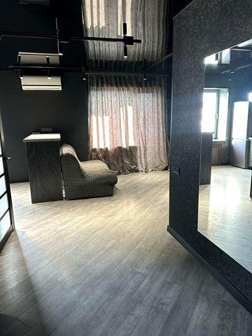 Сдам 1 ком квартиру на Тепличной  район Слабожанский левый берег цена 15000