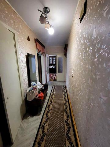 Продам 5 кімнатну