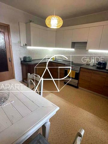 Лариси Руденко вул., 10-Г