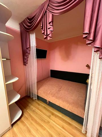 Віктора Забіли вул., 7