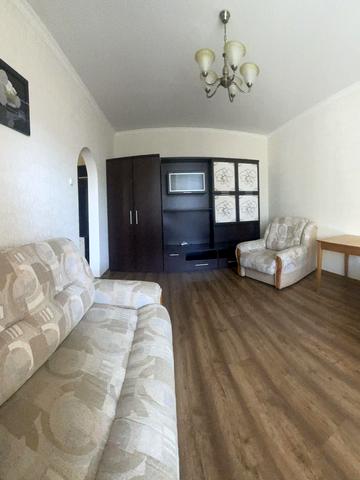 Сержа Лифаря вул. (Олександра Сабурова), 5