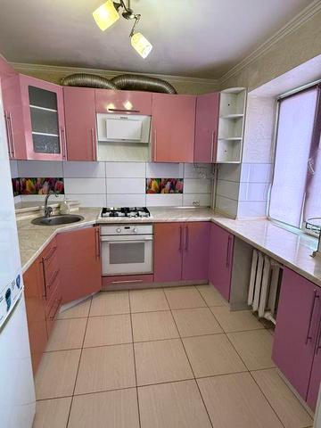 Срочно сдам!! 3 к.квартиру на ЮТЗ с ремонтом