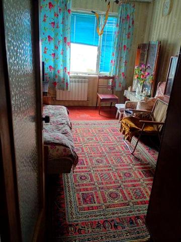 Сдам квартиру 2-кімнатну біля «України»