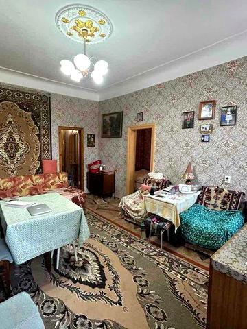 3 к.кв. 2/2 эт. 60 м.кв. Район муздрам театр - улица Даля