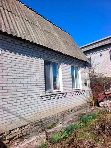 Продаж будинку  Нещереві. Зроблений ремонт,  піч, свердловина, світло.