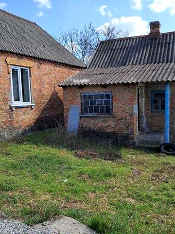 Продаж 1 поверхового будинку з верандою 67.4 кв. і ділянкою на 42 соток.