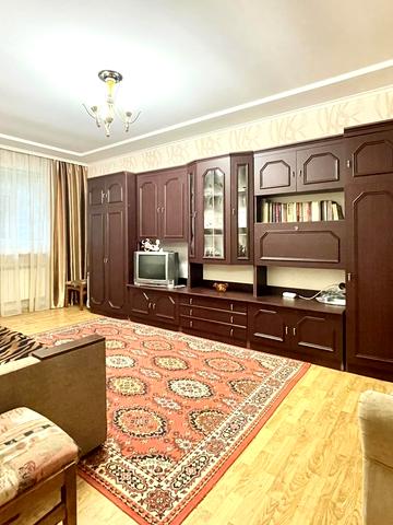 Академіка Павлова вул., 146