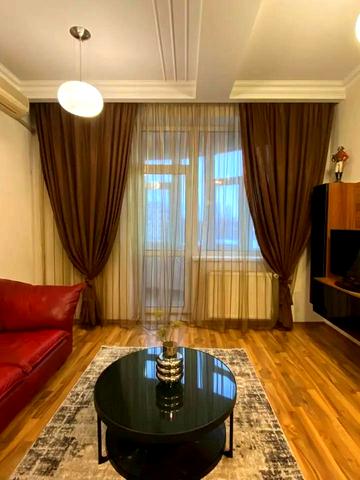 Лесі Українки бульв., 7-Б