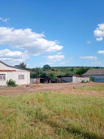 Продам цегляний будинок