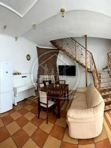 Футуристів пров., 1