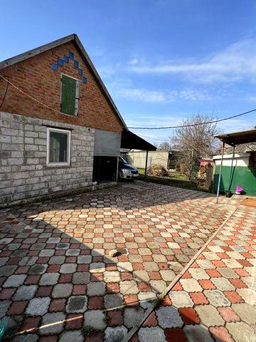 Продам будинок у центрі міста Кобеляки Полтавська обл