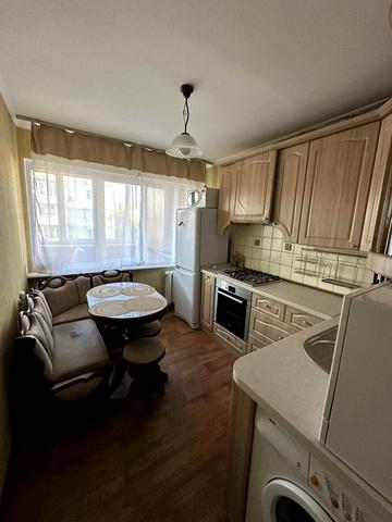 Голосіївський просп. (40-річчя Жовтня), 108/1