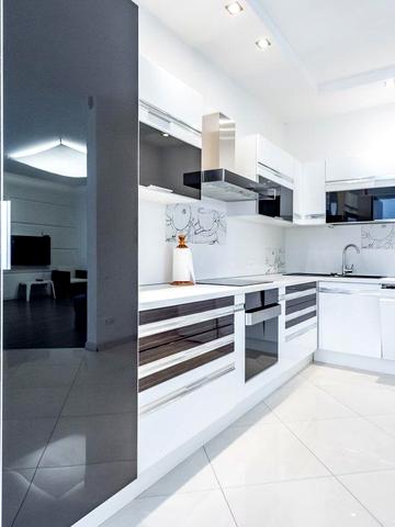 Пантелеймонівська вул., 88