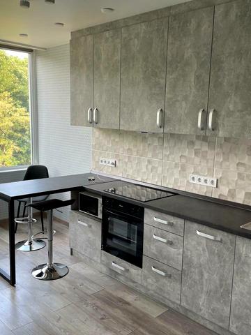 Володимира Брожка вул. (Кіровоградська), 70