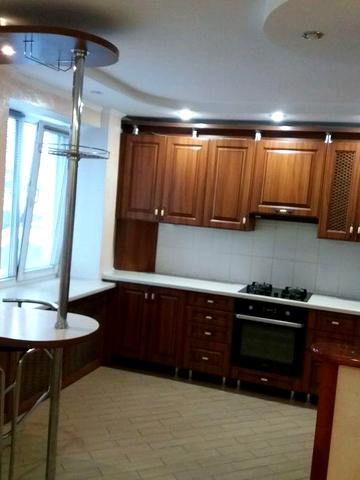 Сдам трёхкомнатную квартиру в Глухове