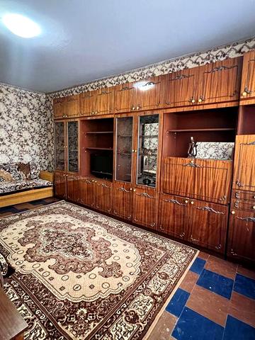 1-кімнатна квартира в довгострокову аренду. Лівий берег