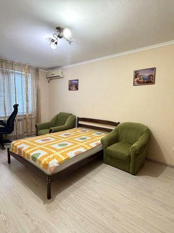 Оренда 2 к квартири м, Деміївська 5 хвилин