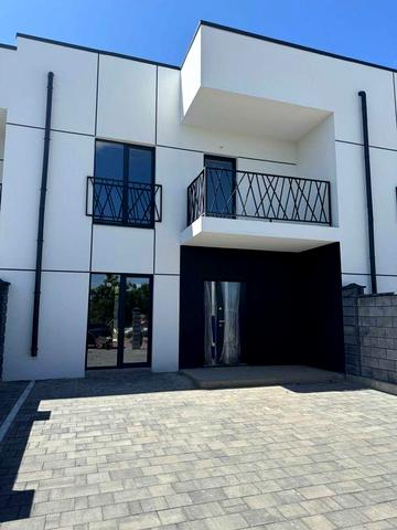 Готовий котедж з комунікаціями та ГАЗ. опаленням (Щасливе)!