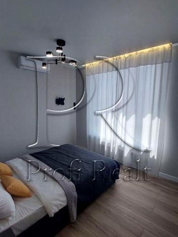 Вірменська вул., 8