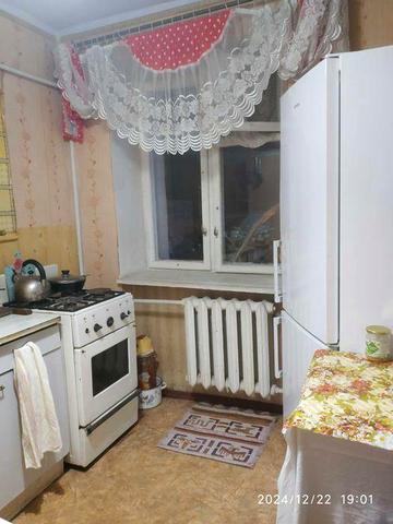 ПРОДАМ от хозяина 1 комната КОСМОНАВТОВ 4