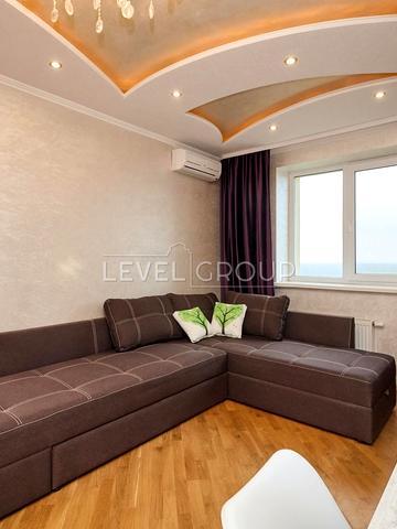 Олега Мудрака вул. (Генерала Наумова), 66