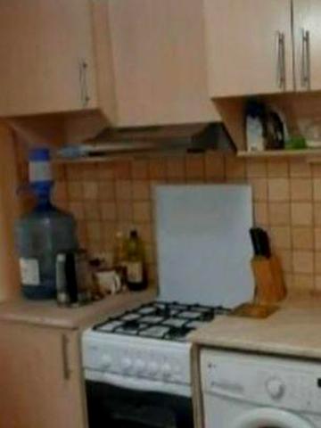 Здаеться житло для хлопця. В ціну входять платежі