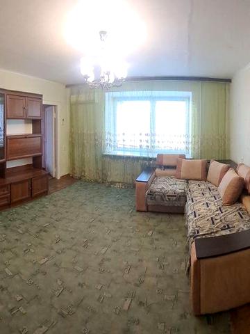 Вул. Наваторів 4, Дніпровський р-н