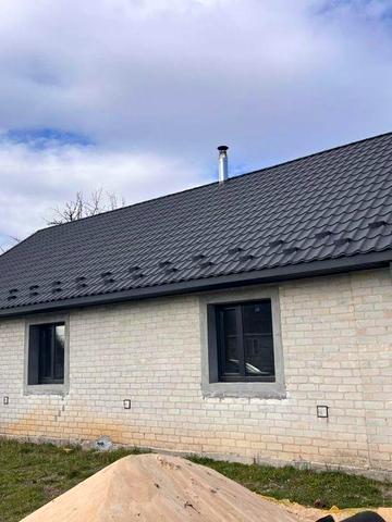 Терміновий продаж будинка з гарним розташуванням