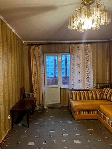 Терміново здам 3кімнатну квартиру на Ахматової 6