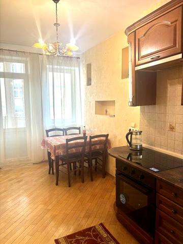 Академгородо,метро-3минути,евроремонт