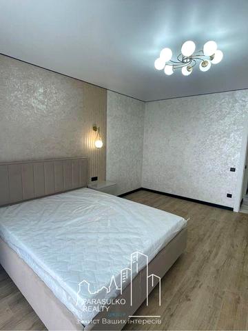 Продам простору 1-о кімнатну квартиру ЖК Джем Таун