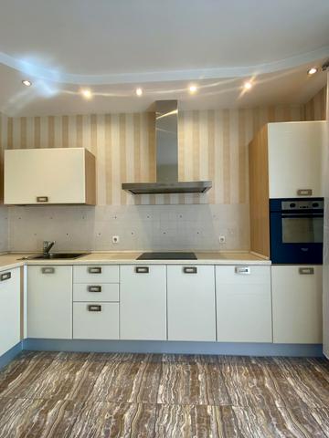 Бориса Гмирі вул., 6