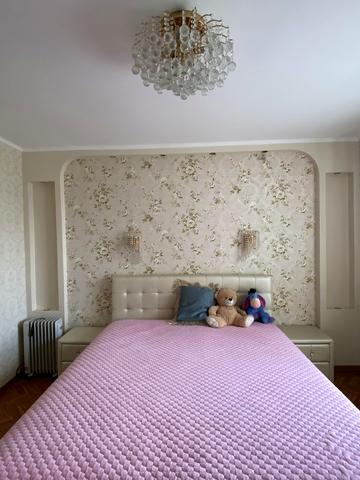 Червоної Калини просп. (Володимира Маяковського), 40