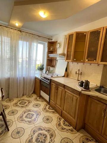 Джорджа Вашингтона вул. (Батальна), 5