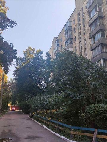 Автовокзал, метро Деміївська (15 хв. пішки), Стратегічне шосе 17
