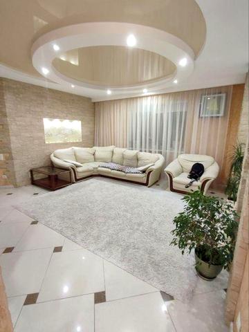 Оренда 3 кімнатної в центрі