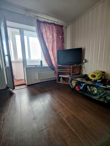 Прилужна вул., 8