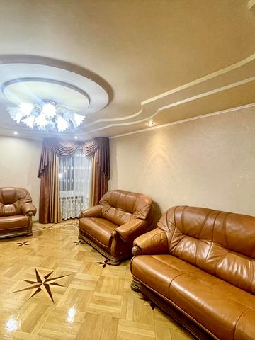 Богатирська вул., 6/1