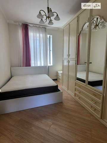 Продаж 3к Квартира Театральна вулиця